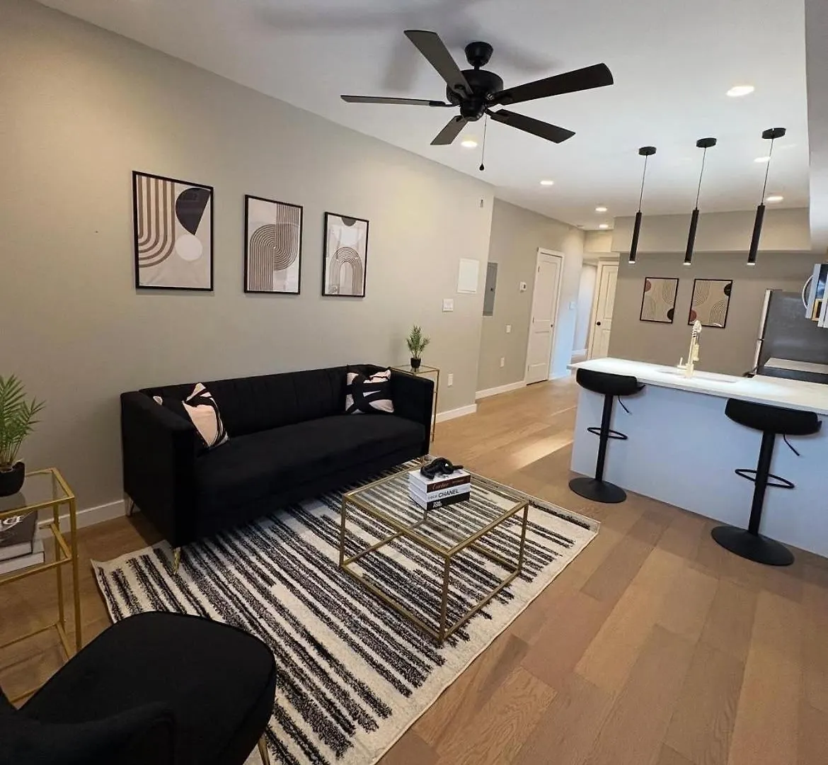 Design Apartment Eiffel Tower Paris